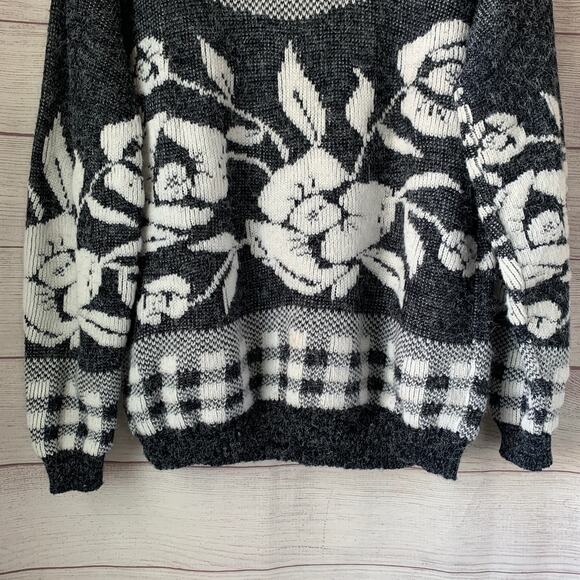 Vintage Nan Dorsey Gray and White Check and Floral Knit Sweater - Picture 3 of 15